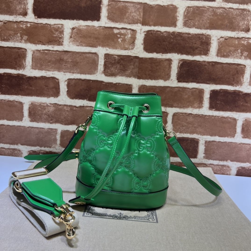 G*u*i bucket bags